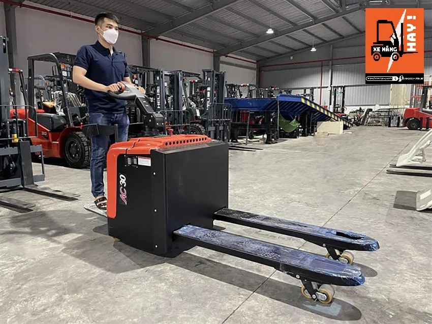 Xe nâng tay có cần kiểm định không