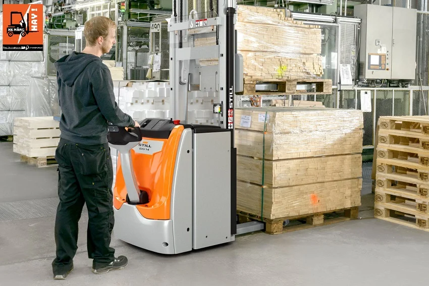 Một chiếc xe nâng điện dùng được bao lâu?